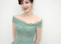 女大学生娱乐圈吃瓜